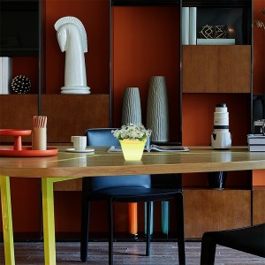 RGB Farveændring LED PLANT POT TABLE LAMP Touch Control, Moderne enkel PE -plastik blomsterpotte LED -bordlamper med fast træbase til stue/bedroom/office