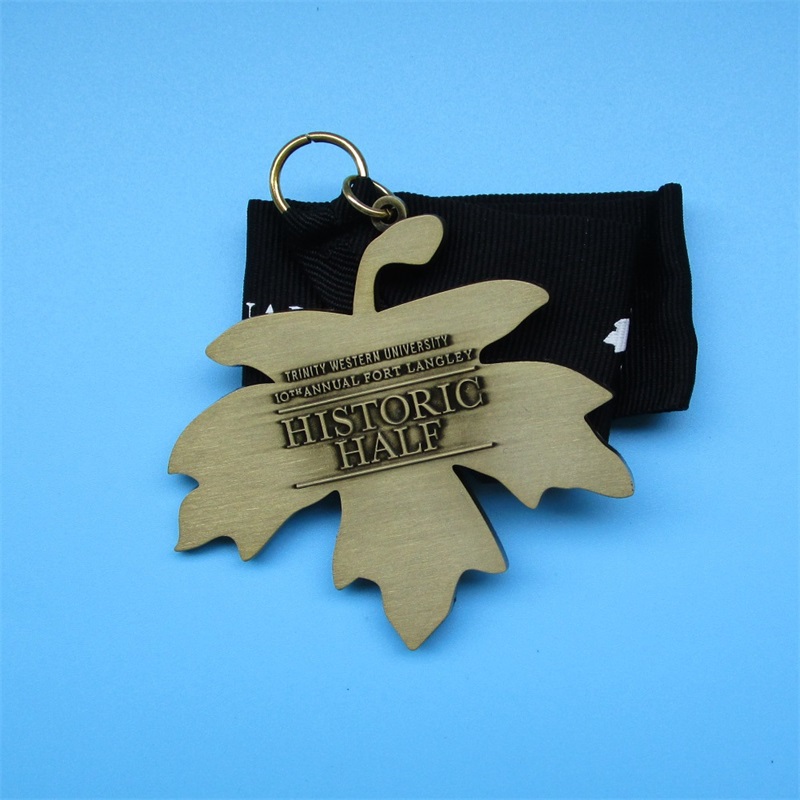 Leaf Design Professional Custom Run Medal Holiday Run Medals