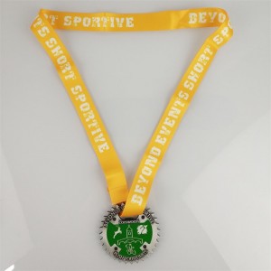 For at designe din sportslegeringsmedalje med en lanyard olympisk medalje replika