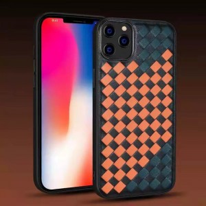 Det er velegnet til iPhone 14Pro -mobiltelefonkassen af ​​Apple. Det er en moderigtig klassisk håndvævet farvet lædertelefonbeskyttende læderkasse med god faldmodstand og håndridsemodstand