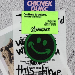 Farveudskrivningsforsendelsesmærke