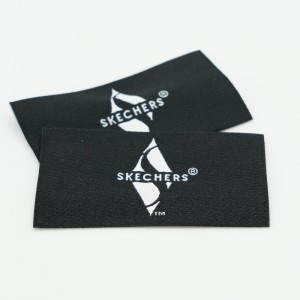 Engros beklædningsdesign brugerdefineret logo tøj shirt tags tøj bomuldsmærke mærker tøj vævet etiket miljøvenligt