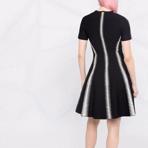 2022 Custom OEM&ODM Kvinder sweater kjole strikkede luksuskvinders sweater kjole