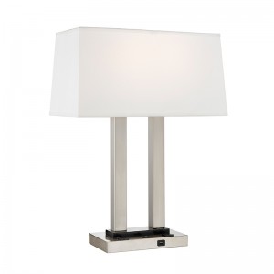 Dobbeltnatbord bordlampe i værelsesrummet