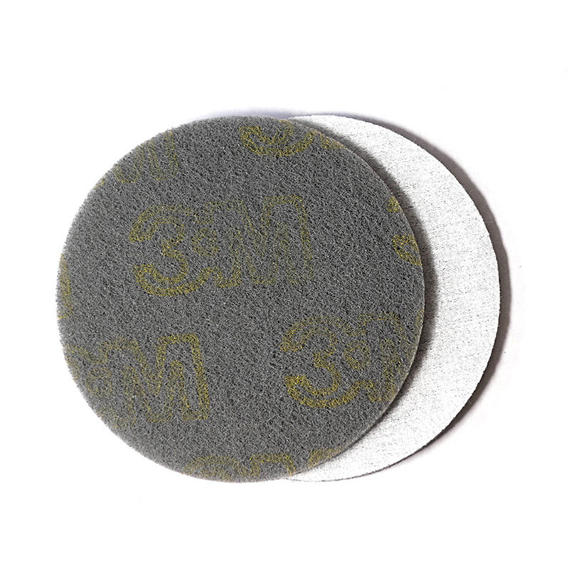 Hvordan opretholdes og rengøres maskinen?