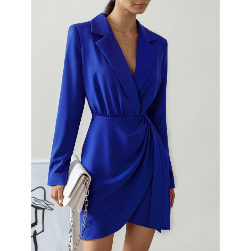 Europæisk og amerikansk senior designfølelse af pendlerkarriere med høj talje