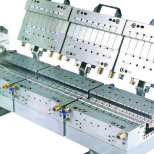 Ekstruderingsform med plastprofil