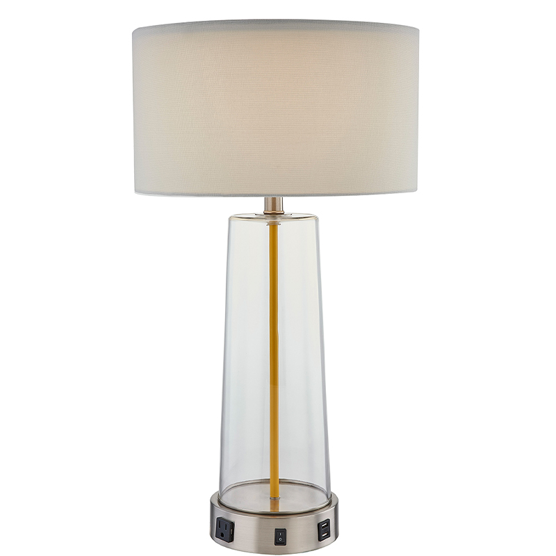 Home2 Hotel Glass Bordlampe med en på/off rockerafbryder, en praktisk afsætningsmarked og en USB -opladningsport på hotellets værelse