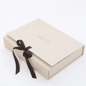 Tilpasset bog gaveæske