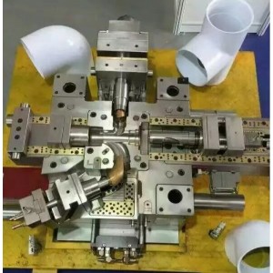 Multi cavity præcisionsform ibi-5