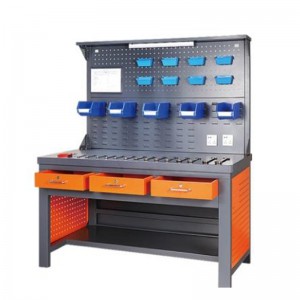 Arbejdsbænk med belysningsstrimmel og bagplade